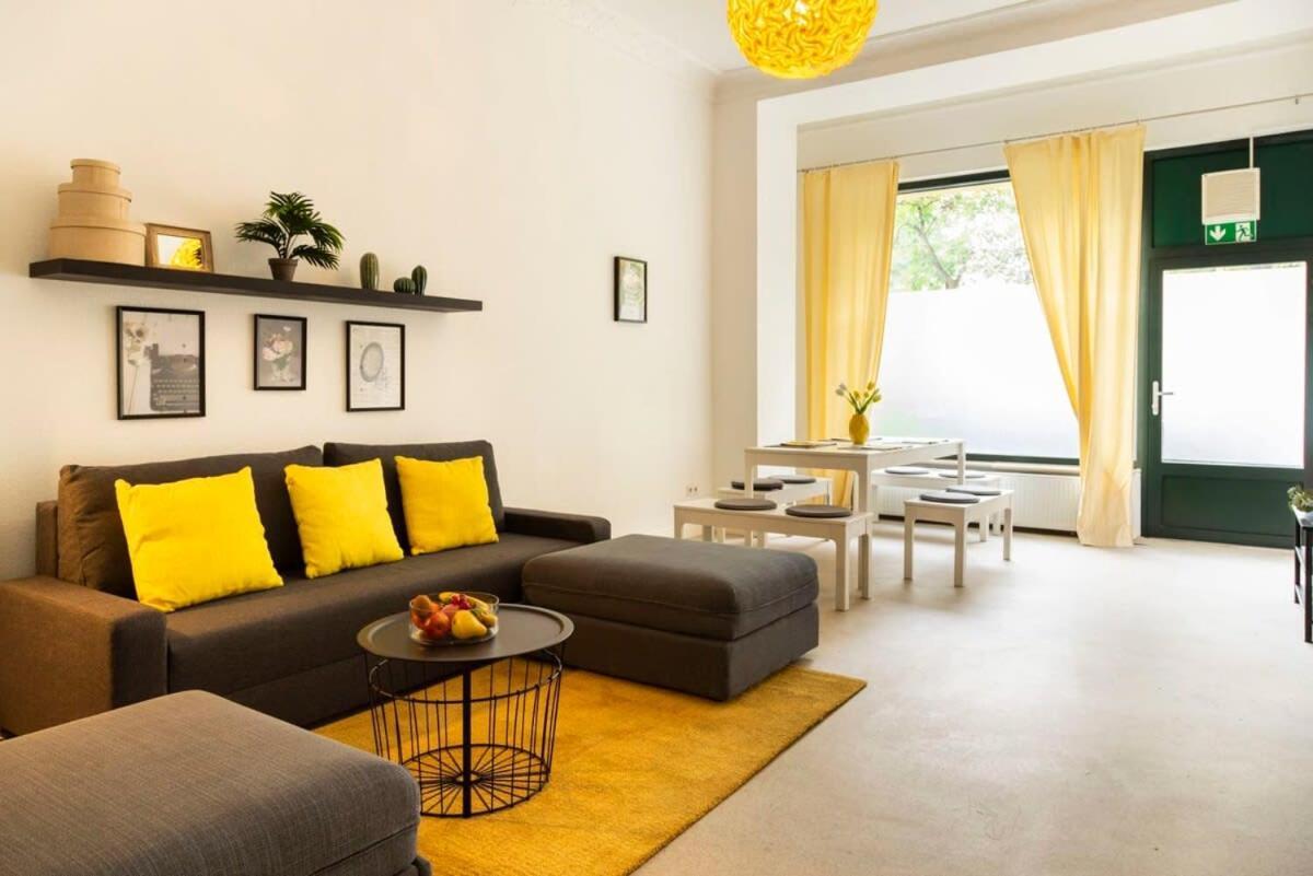 Modern 2 Bedroom Apartment In Berlin Schoeneberg Dış mekan fotoğraf